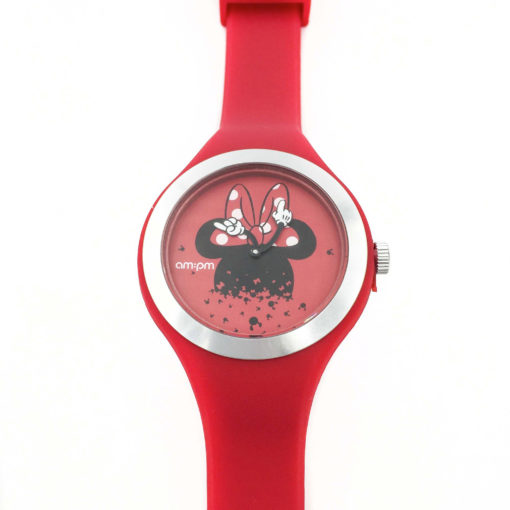Reloj Señora Mickey Rojo, de la colección Disney, analógico, resistente al agua 5 ATM, elaborado en caucho y acero, comercializados por am:pm, con garantía de fabricación. ¡Para tus días más divertidos!